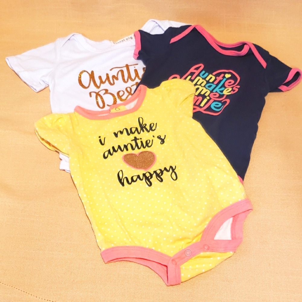 Auntie Baby Girl Onesie Bundle